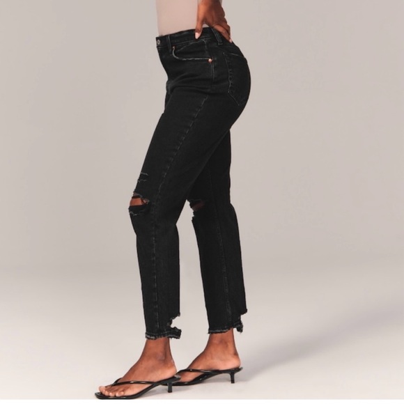 Abercrombie Ankle Straight Ultra High Rise Jeans - Picture 2 of 7